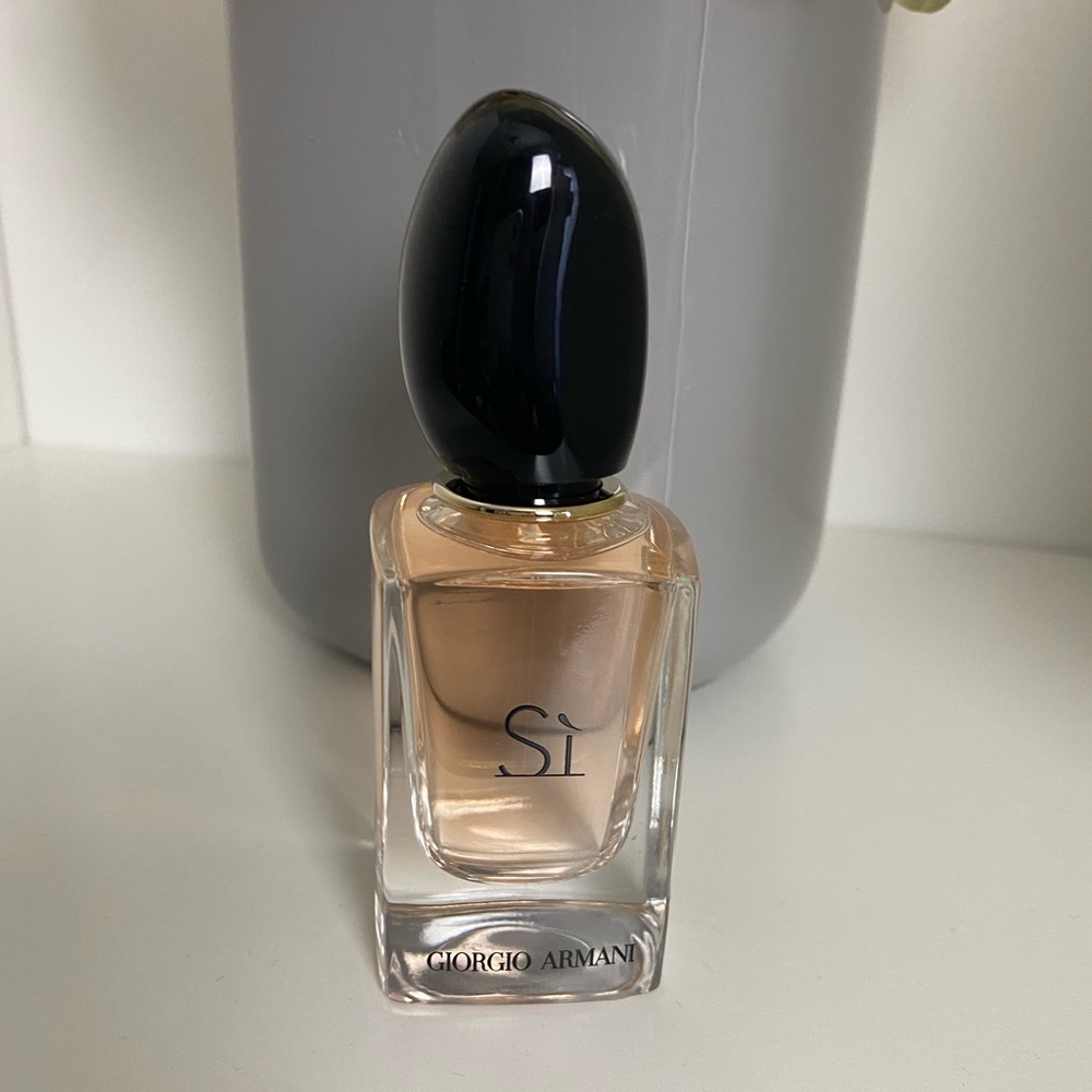 Si by Giorgio Armani